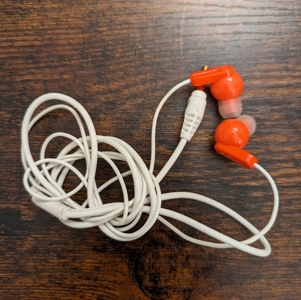 Earphone - Picture 3 of 11